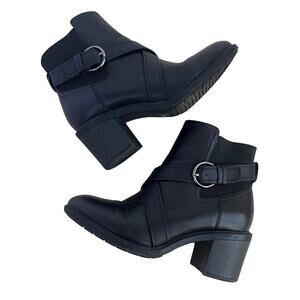 Clarks Women's Scene Strap Ankle Boot, Size 8, Black Leather, Ankle Booties, zip